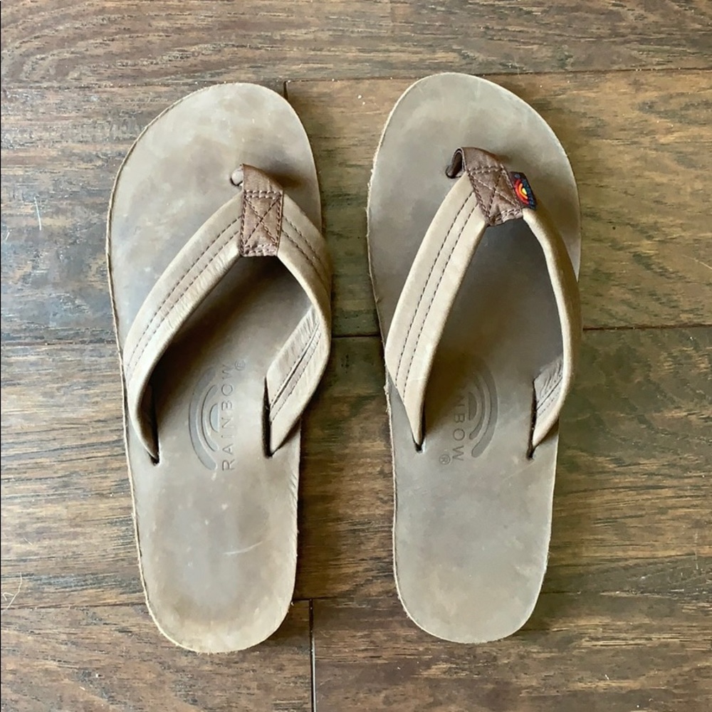 MENS 301 Rainbow flip flops. Size small (7.5-8.5)